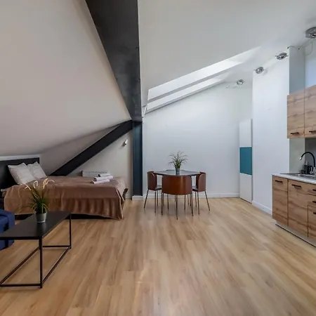 Daire Close-golden Waw - Old Town - Marcinkowskiego #5 Varşova